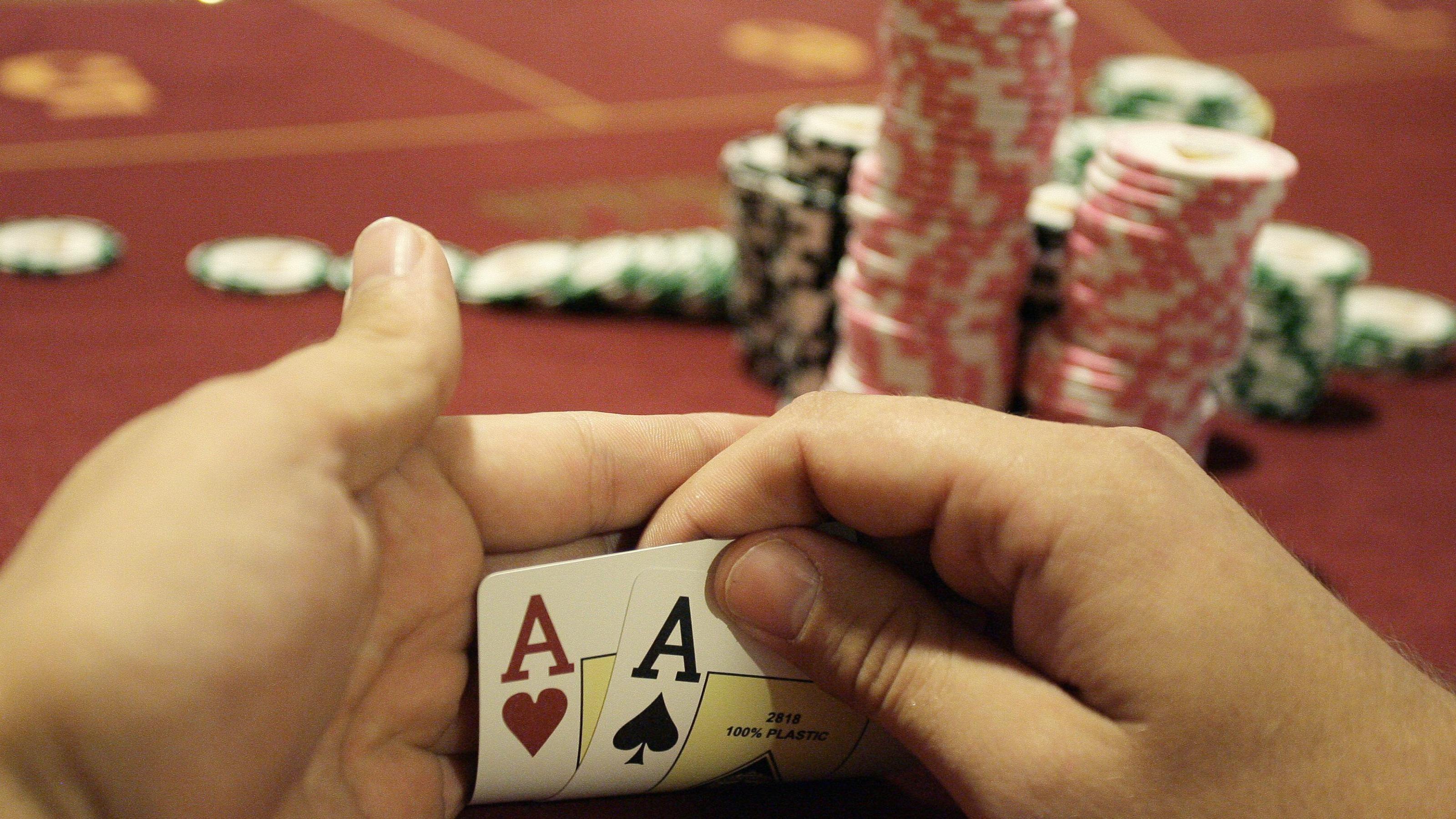 disruptive_insider__ai_poker_bot_road_to_singularity